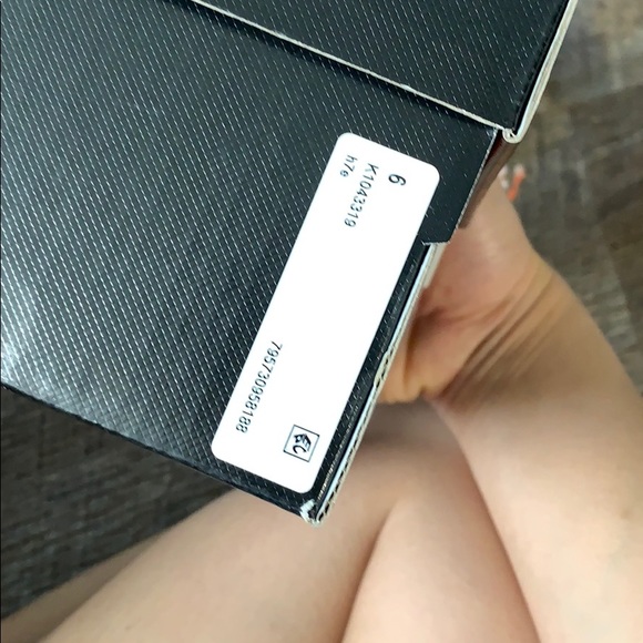 DKNY shoes - Picture 6 of 6